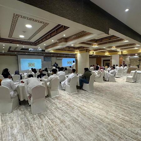 Meral Crown Hotel Riyadh Exterior photo