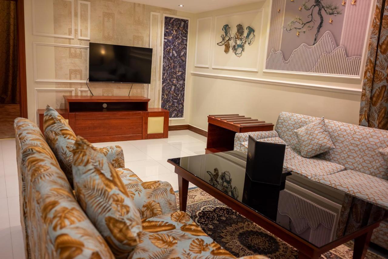 Meral Crown Hotel Riyadh Exterior photo