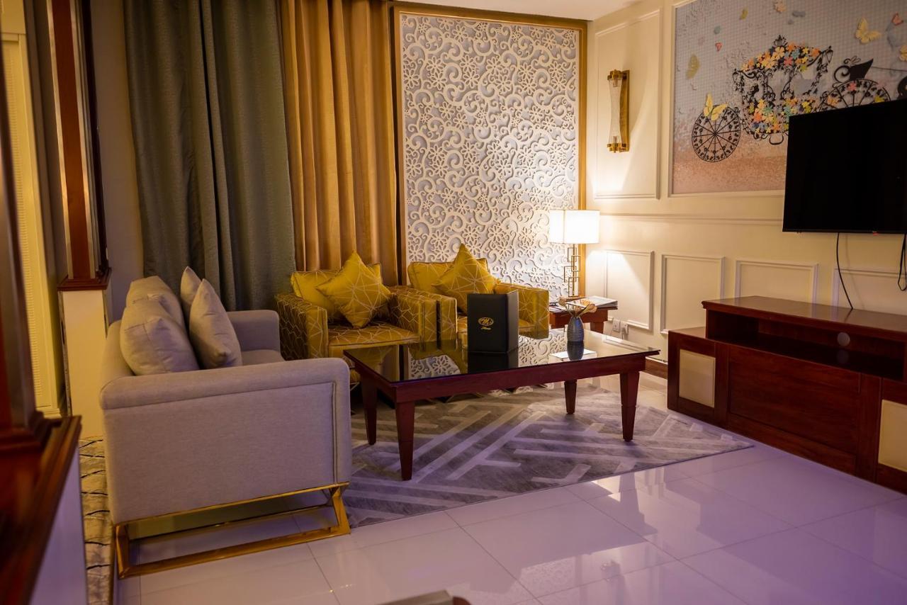 Meral Crown Hotel Riyadh Exterior photo