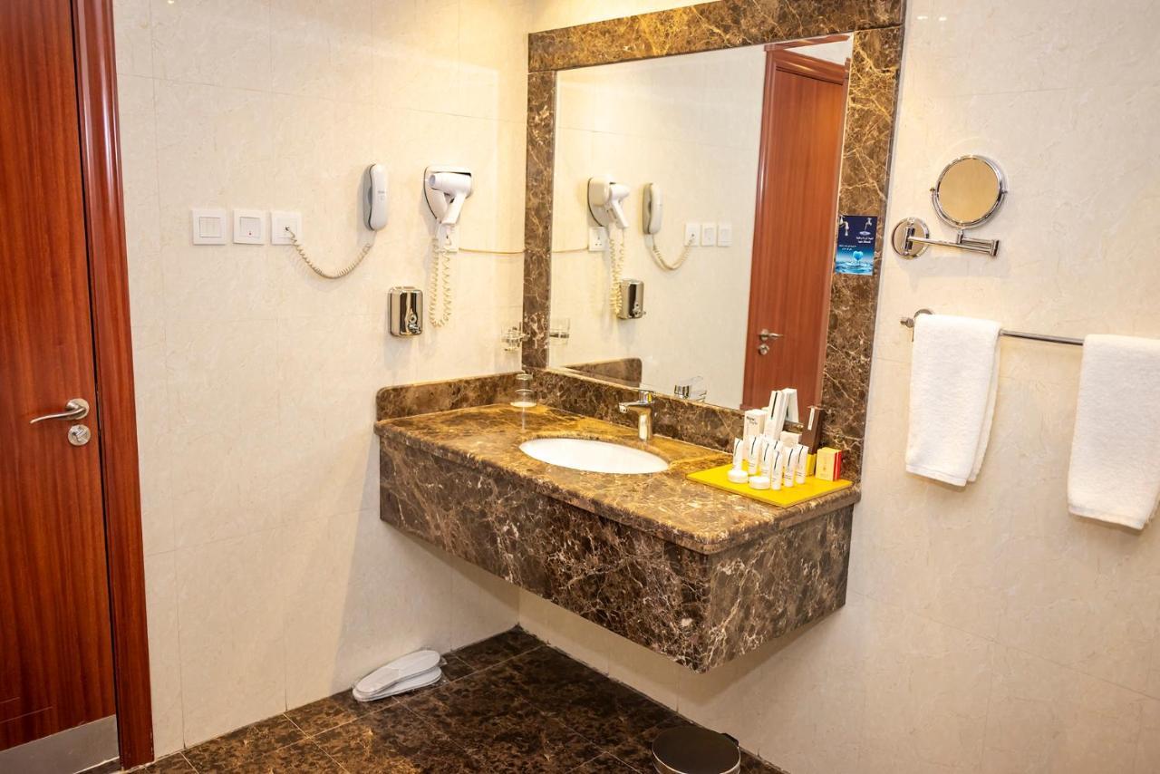 Meral Crown Hotel Riyadh Exterior photo